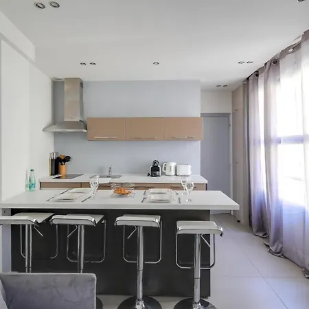 Διαμέρισμα Nice & Cosy Flat For 4 - Gare Saint-lazare Παρίσι