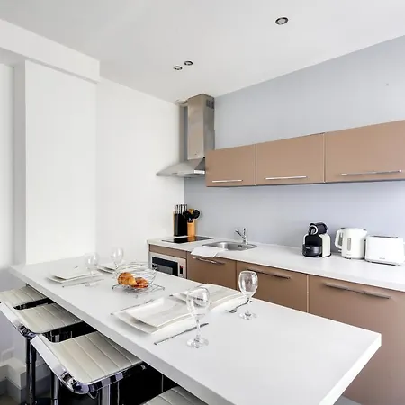 Nice & Cosy Flat For 4 - Gare Saint-lazare Apartment